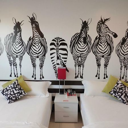 Hotel 斑比bambi Tainan Esterno foto