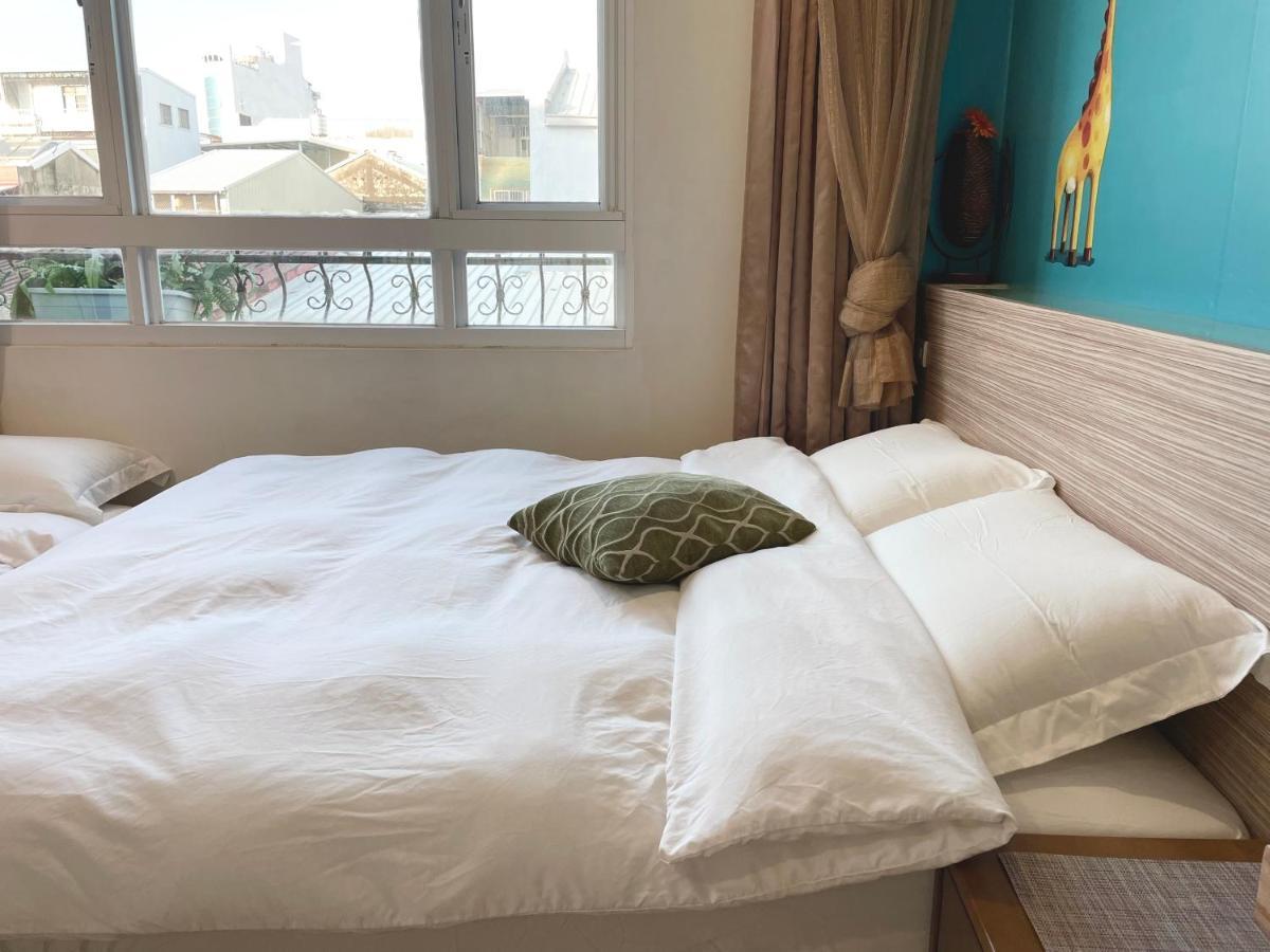 Hotel 斑比bambi Tainan Esterno foto