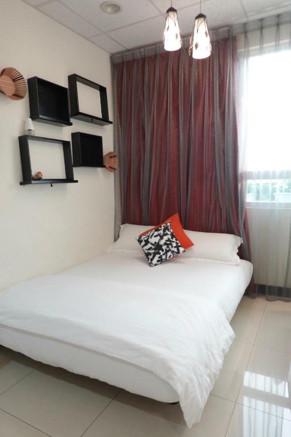Hotel 斑比bambi Tainan Esterno foto